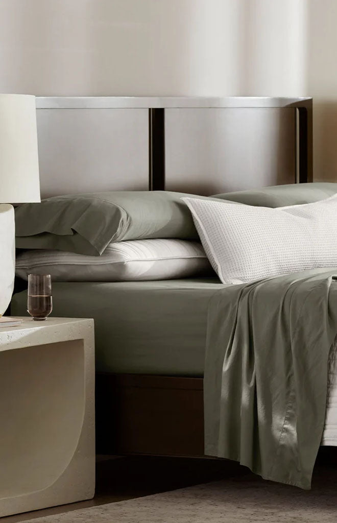 Signature Hemmed Pillowcase Set in Juniper