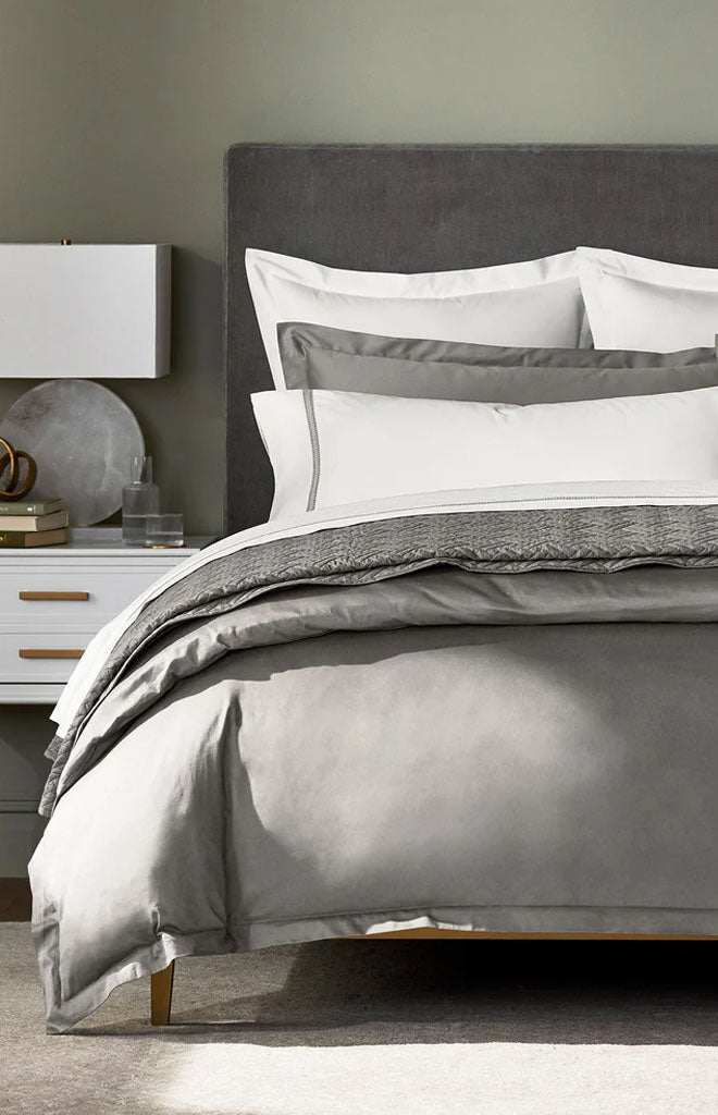 Percale Hemmed Duvet Set in Stone