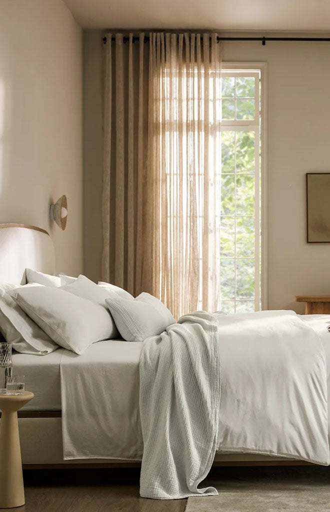 Signature Comforter Set in White
