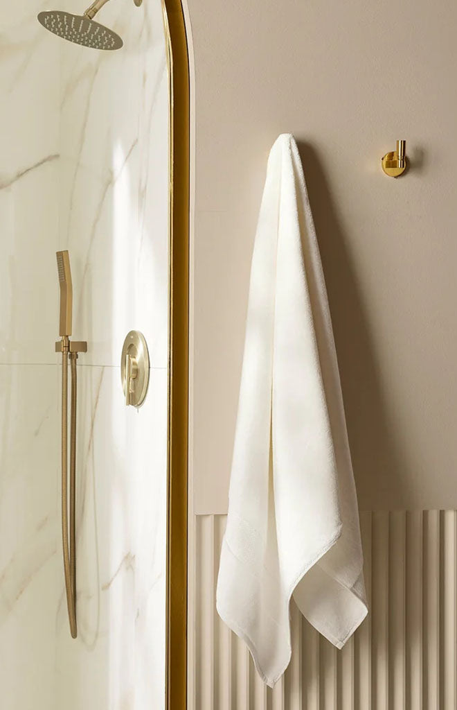 Plush Bath Towel in White