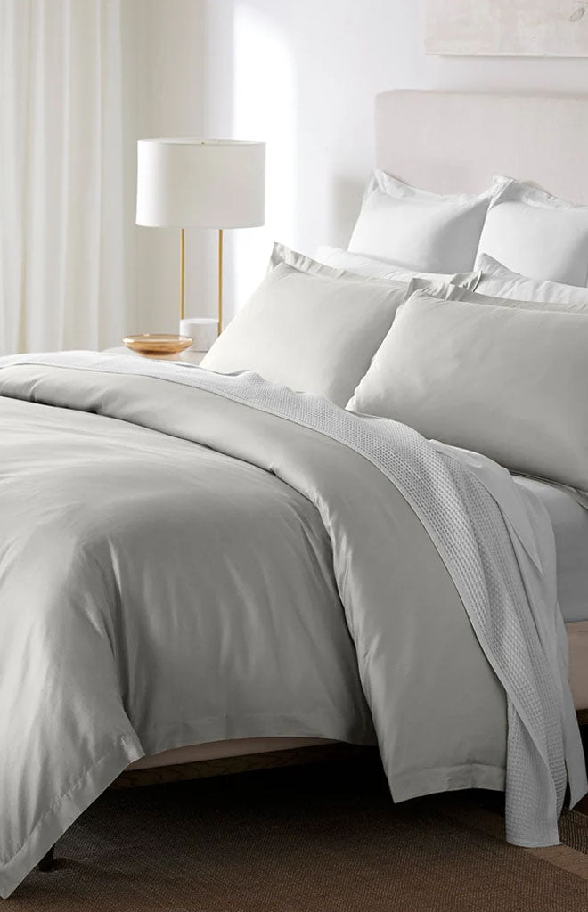 Signature Hemmed Duvet Set in Mist
