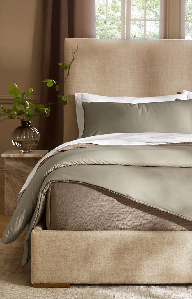 Signature Comforter Set in Oak