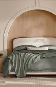 Signature Hemmed Duvet Set in Juniper