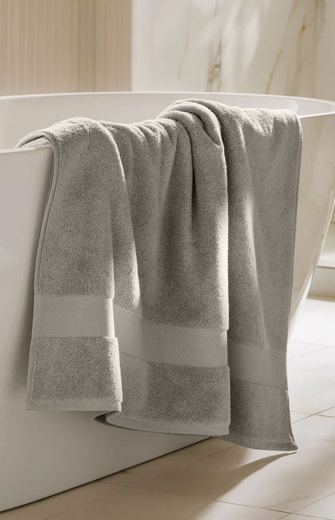 Plush Bath Sheet in Pewter