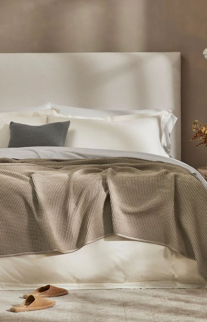 Waffle Bed Blanket in Oak