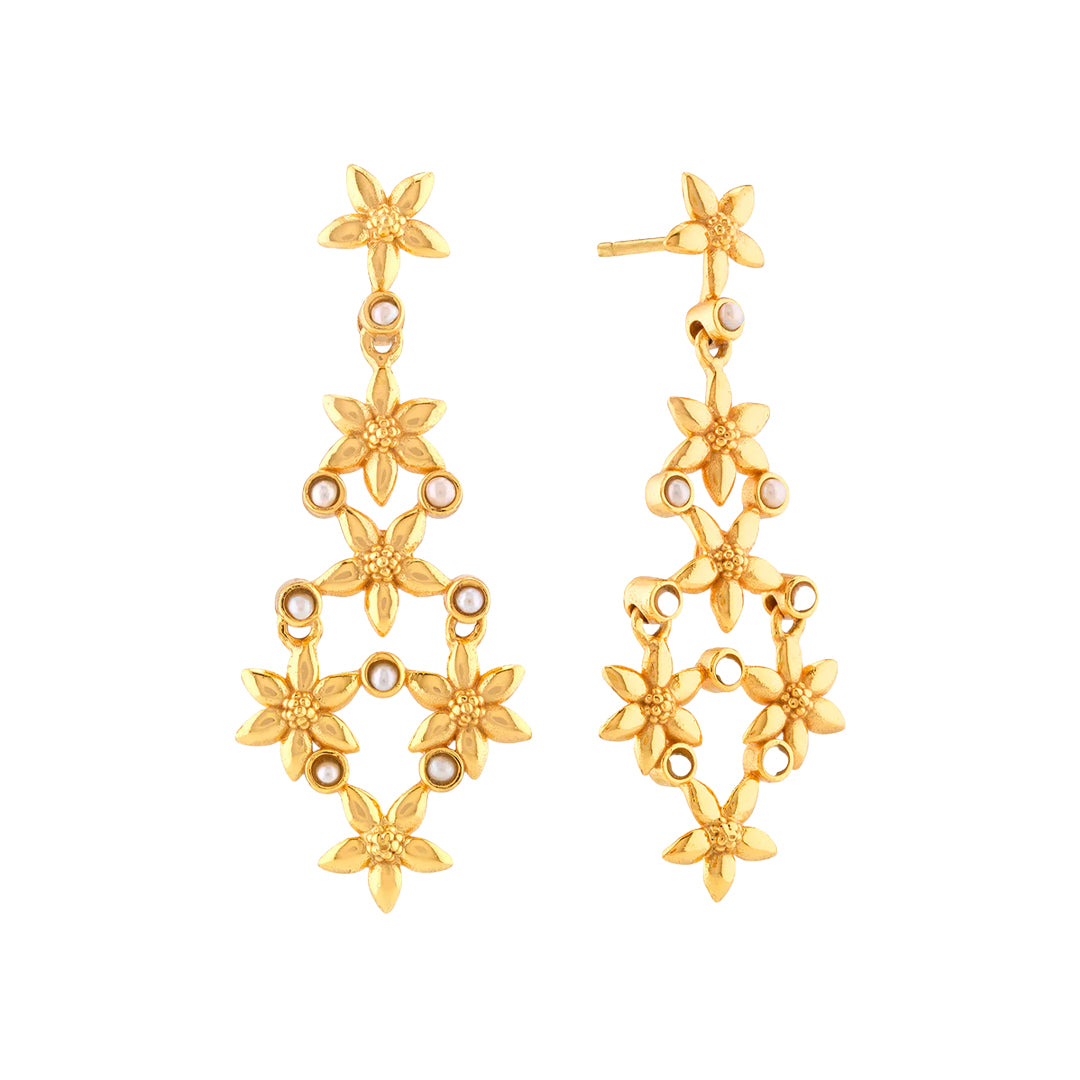 Jasmine Drop Earrings in Pearl