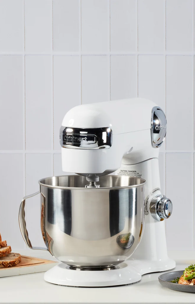 5.5-Quart Stand Mixer in White Linen