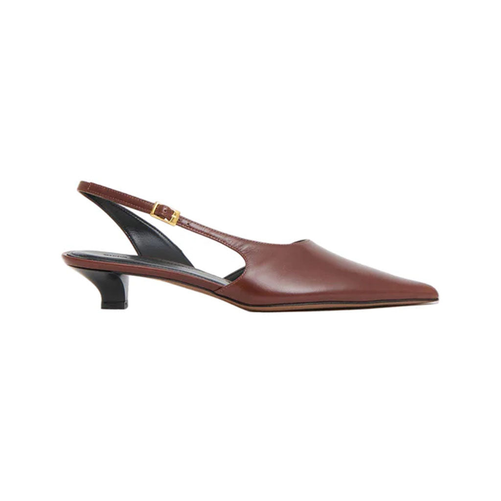 Anna Slingback in Sequoia