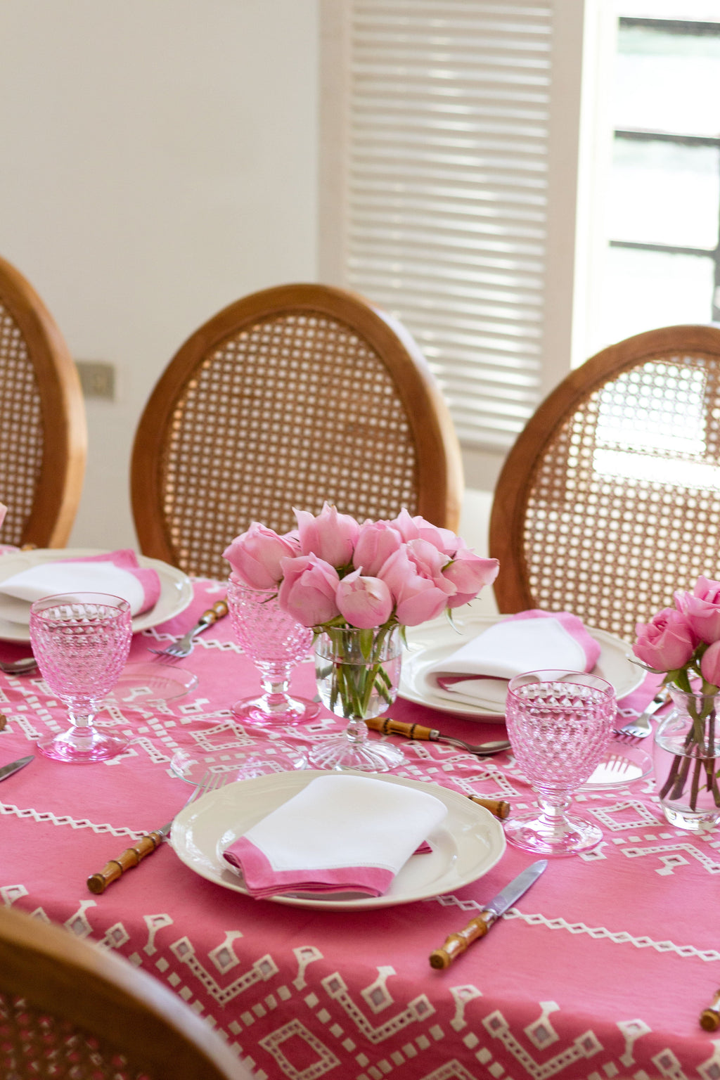 Ojete Rectangular Tablecloth in Bougainvillea