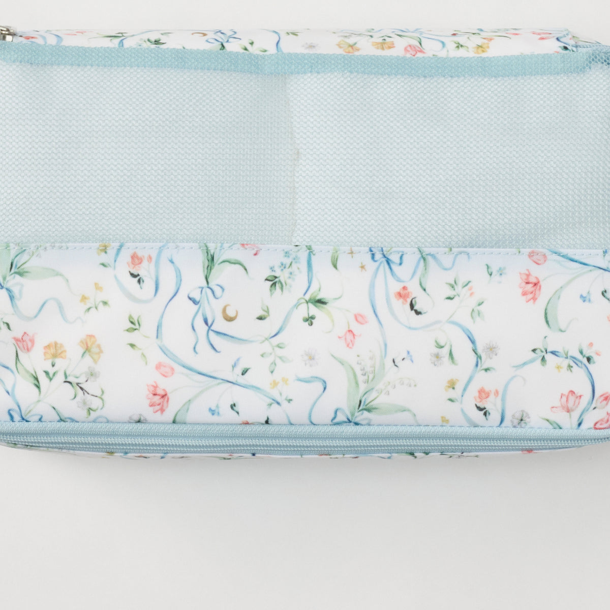 Medium Packing Cube in Lily of the Valley Ribbon Bouquet