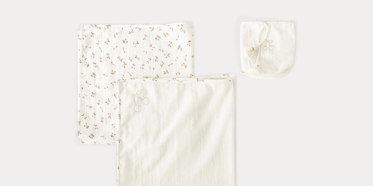 Bonpoint Set of Two Double Cotton Squares for Baby gold