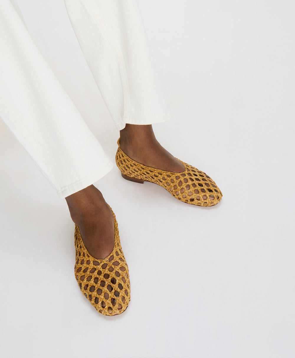 Woven Ballerina - natural on model 