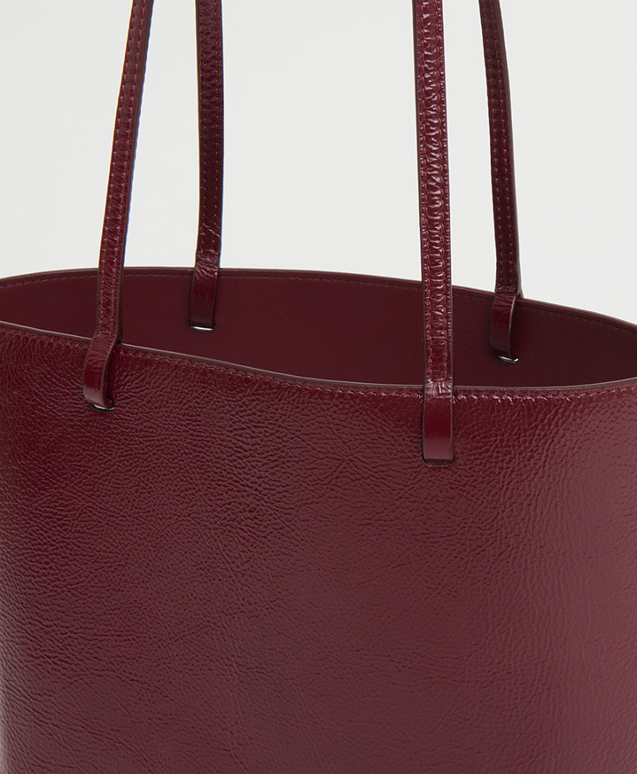 Filo Tote in Claret Naplak