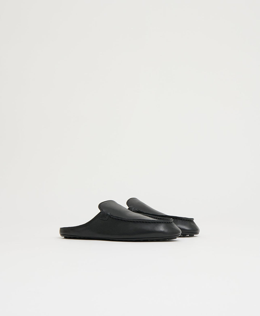 Moccasin Mule in Black