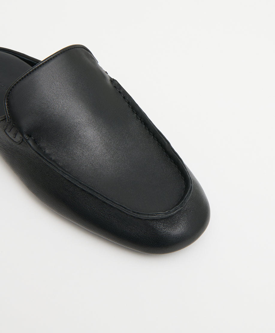Moccasin Mule in Black