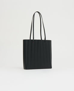 Pleated Filo Tote in Black/Flamma