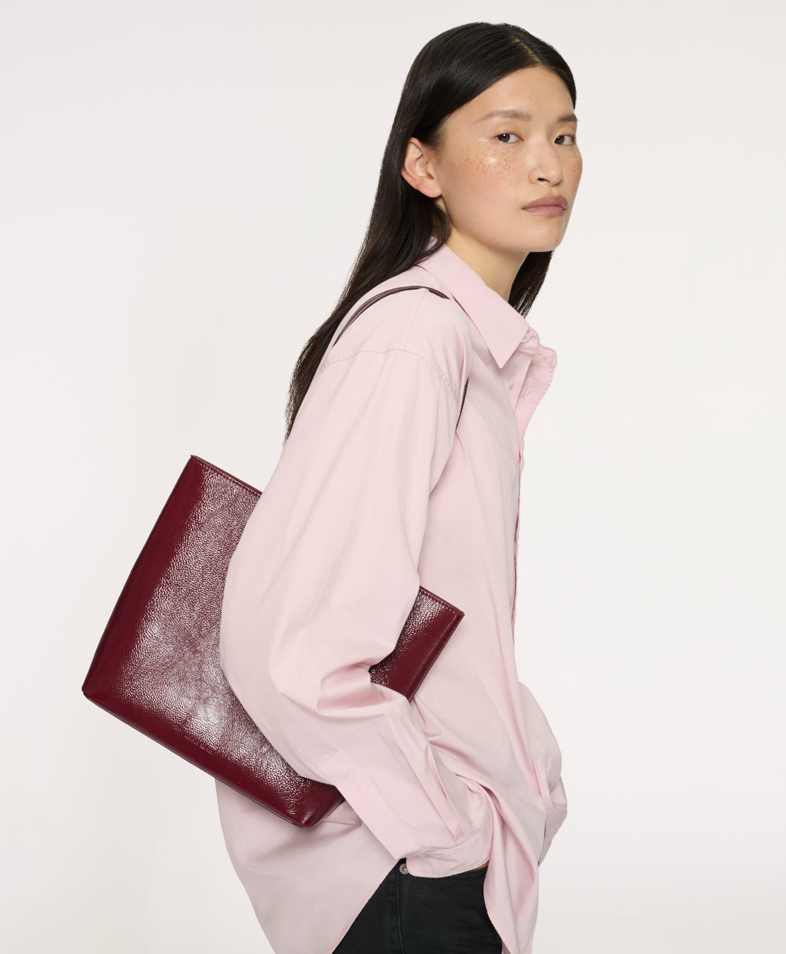 Filo Tote in Claret Naplak