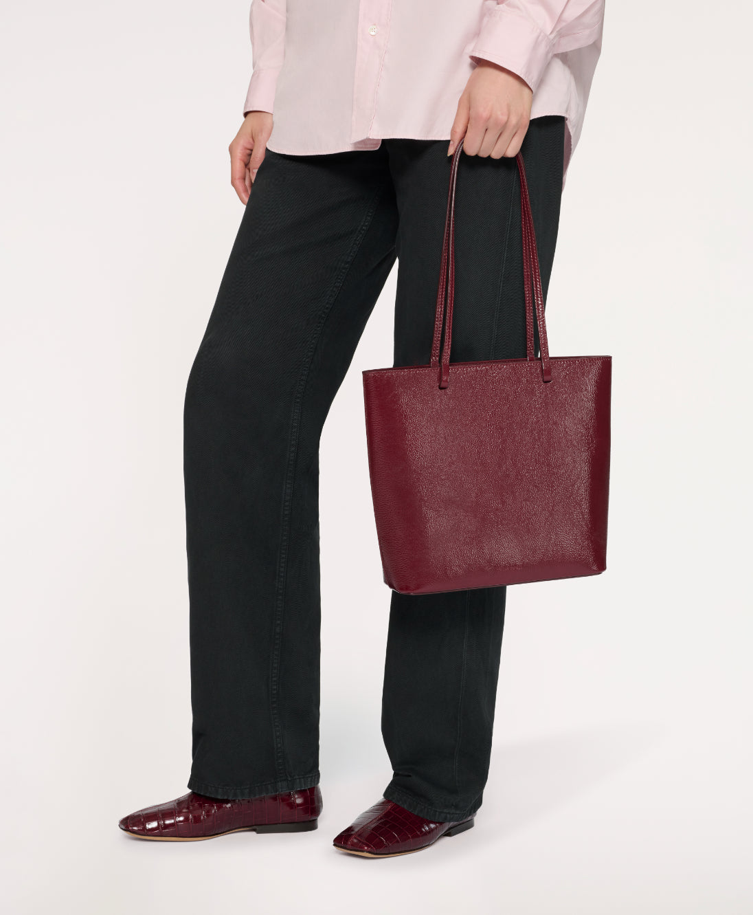Filo Tote in Claret Naplak
