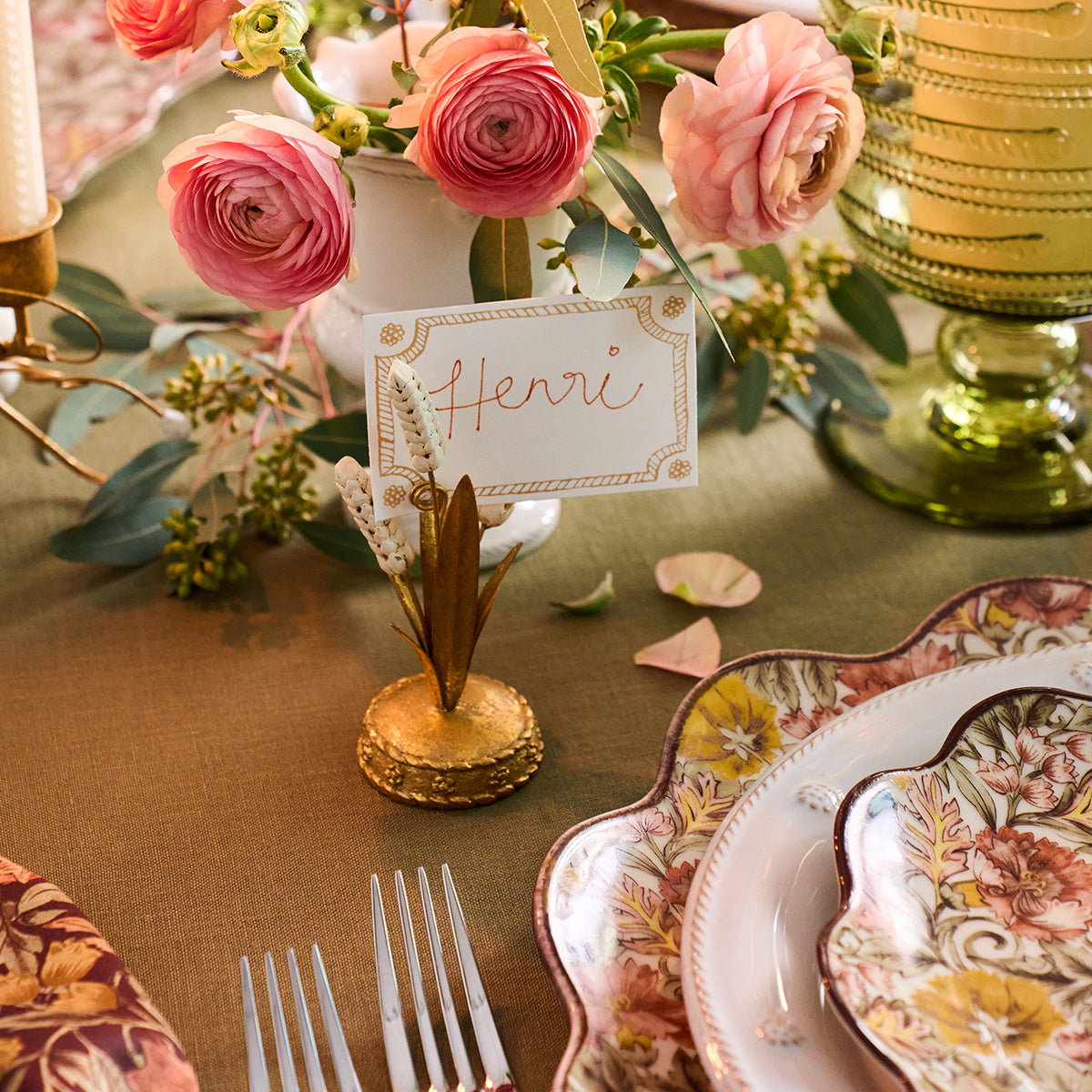 Forest Walk Wheat Place Card Holder in Gold