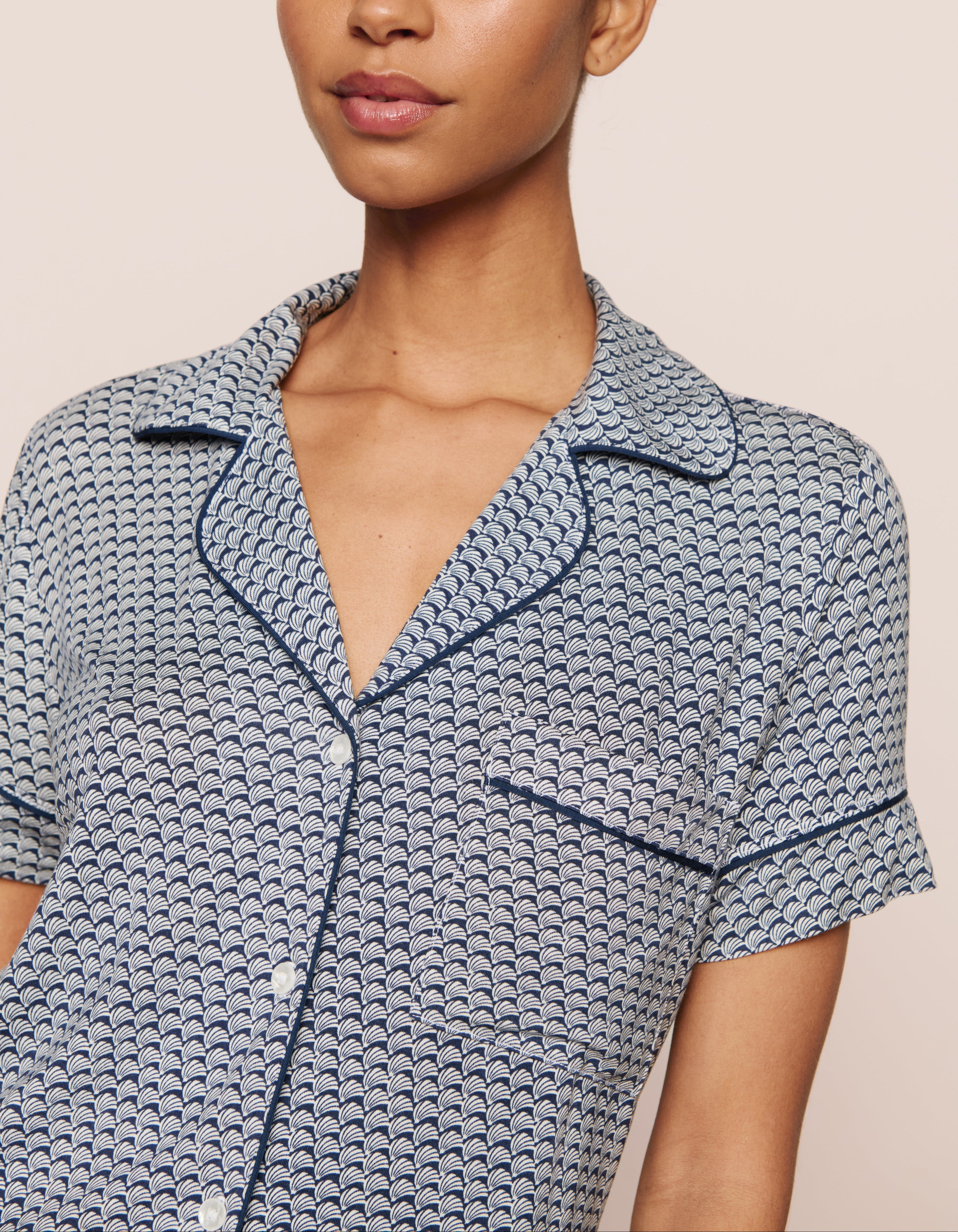 Gisele Printed Relaxed Short PJ in Seashell Navy/Navy