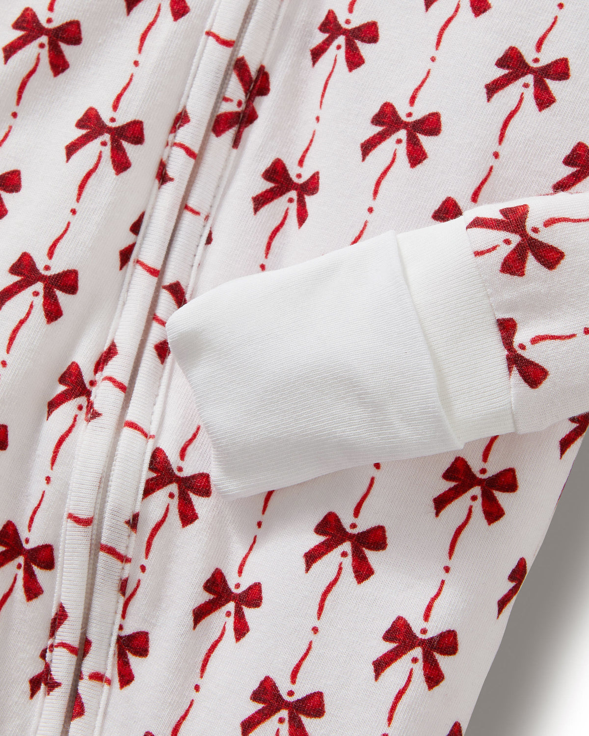 Baby’s Pima Peekaboo Romper in Blissful Bows