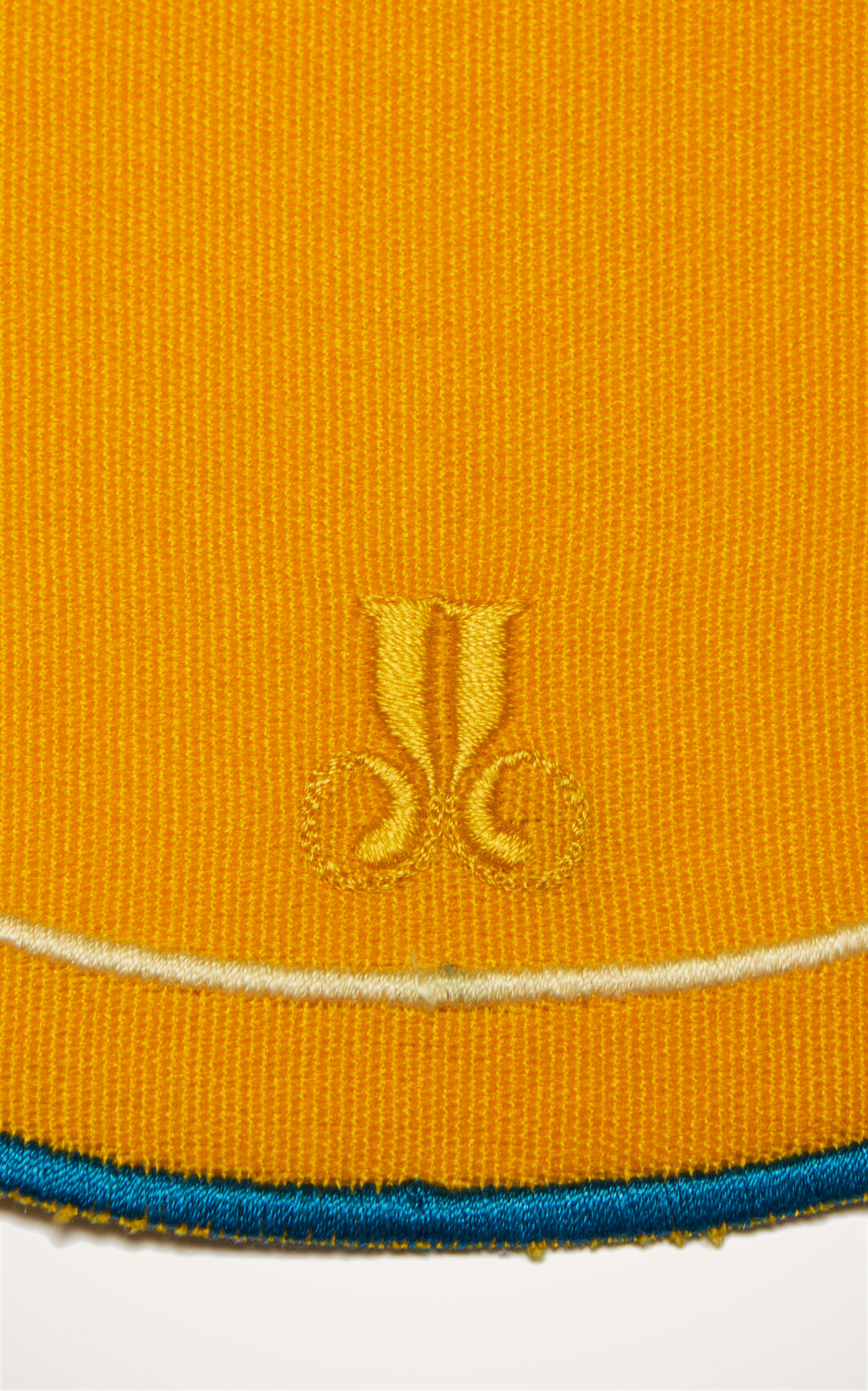 Medallion Placemats in Solid Yellow, Set of 2