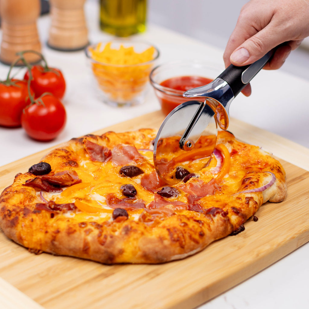 Premium Pizza Cutter 3.5" Cutting Wheel in Black