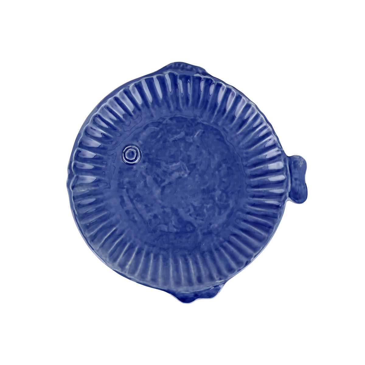 Top view of Pesce Serena Cobalt Salad Plate showcasing cobalt fish details and ridged edges on a white background