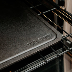 Pizza Steel with Moat in Black