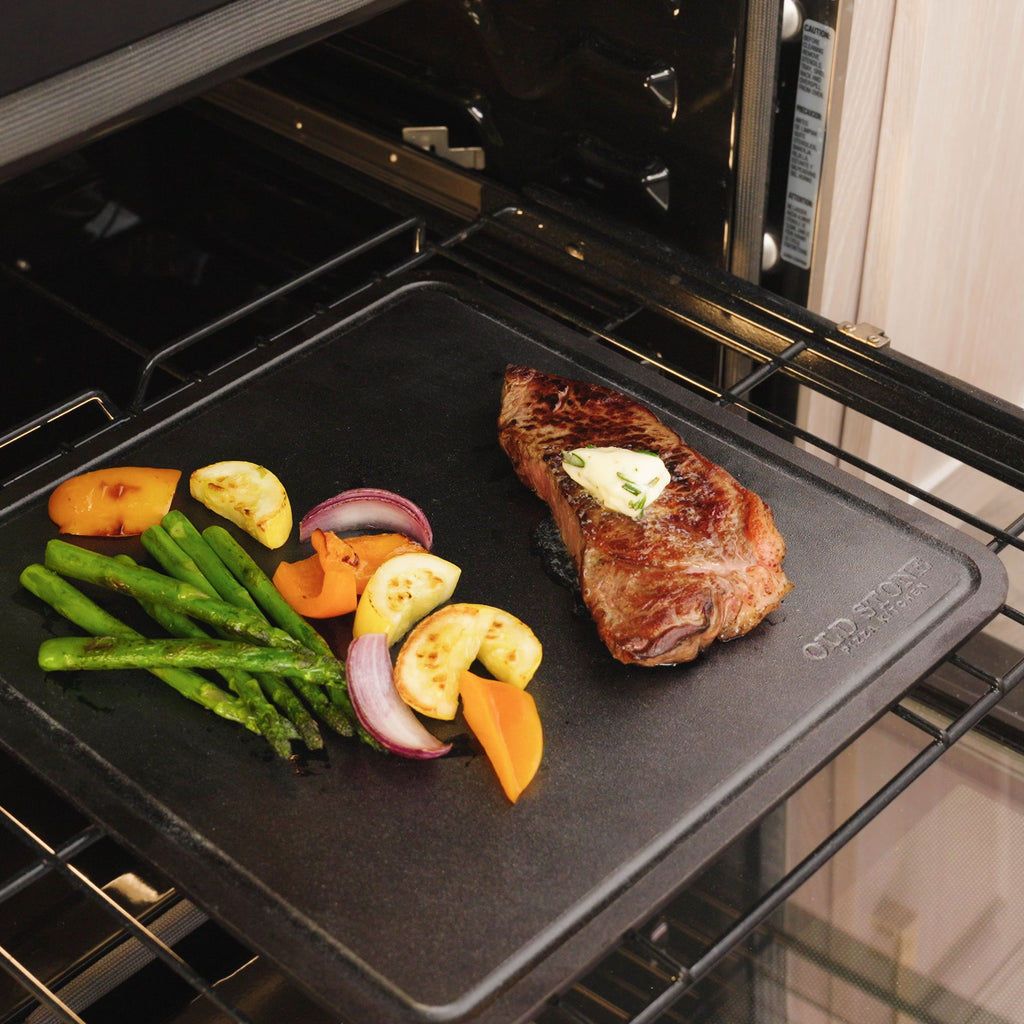 Pizza Steel with Moat in Black