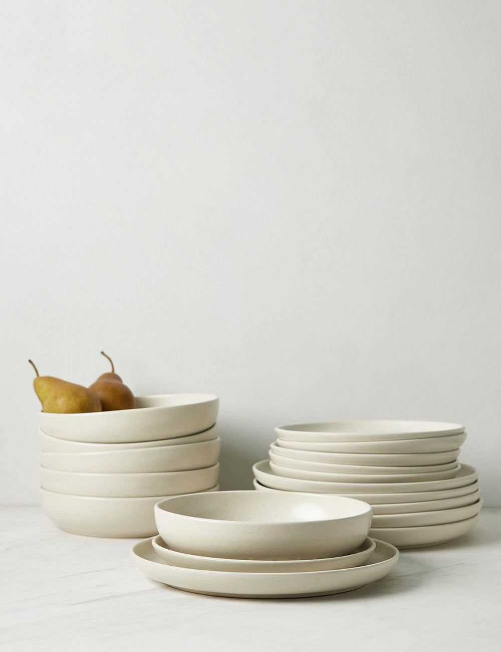 18-Piece Pacifica Stoneware Dinnerware