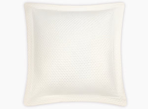Perla Sham in Ivory