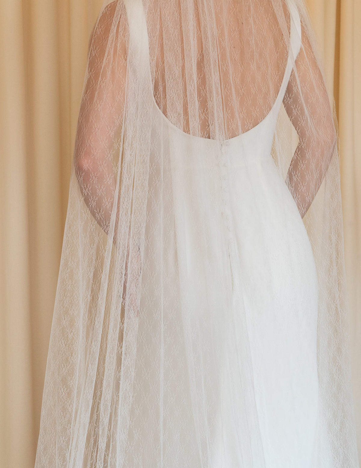 Petit Floral Lace Veil