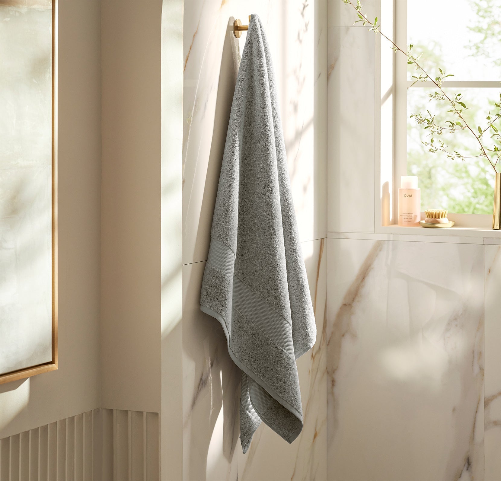 Plush Bath Towel in Pewter