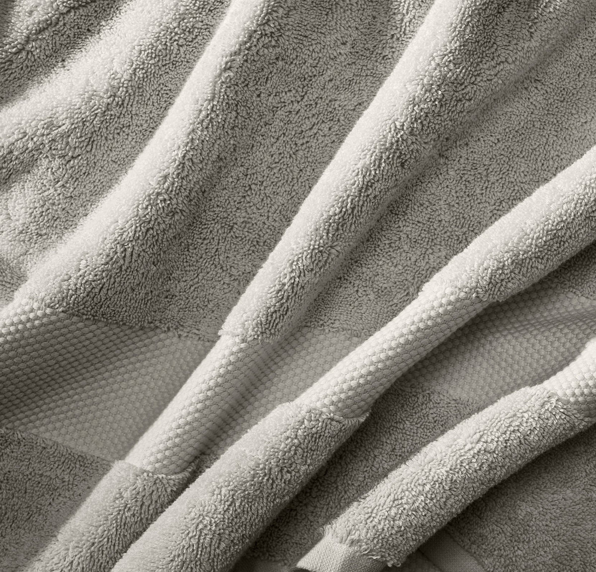 Plush Bath Sheet in Pewter