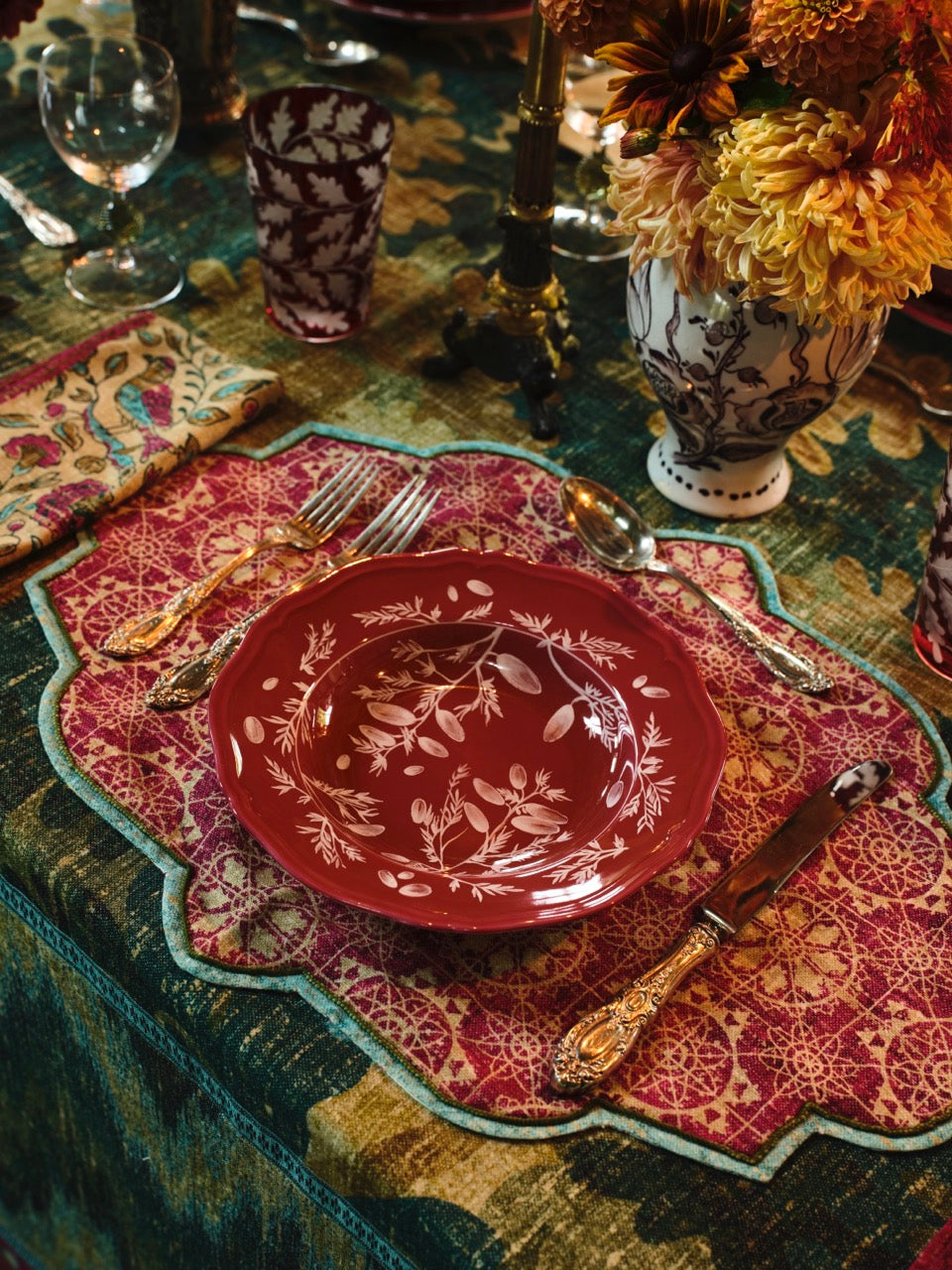 Floral Dinner Plate Magenta by Ginori 1735