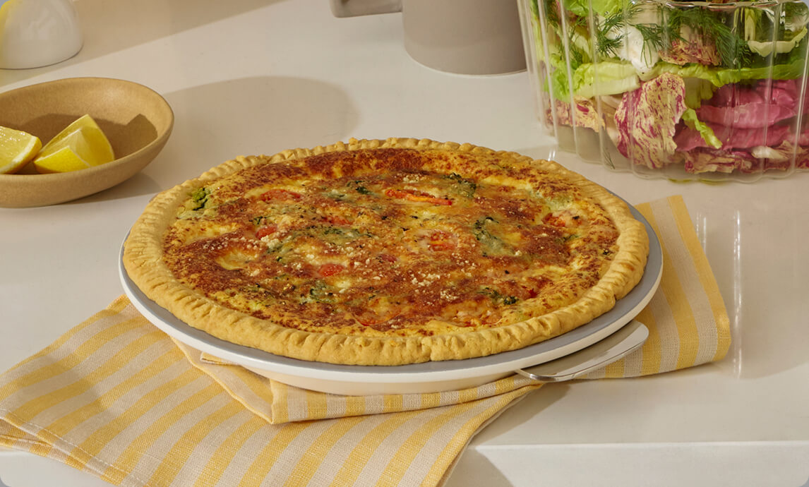 Caraway Pie Pan in Cream