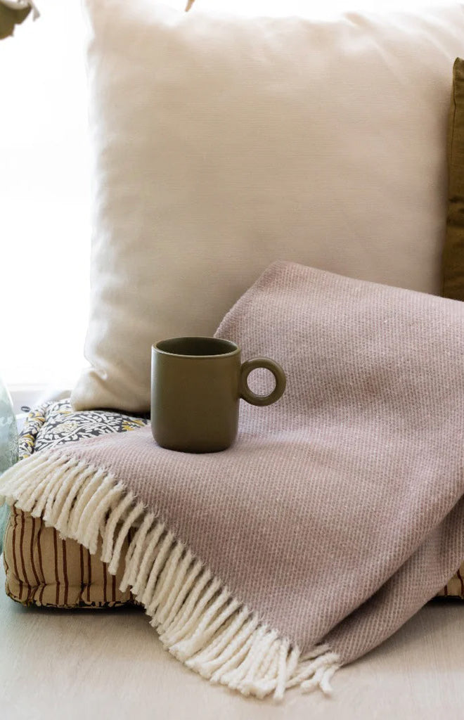 Pixel Design Fringed Throw