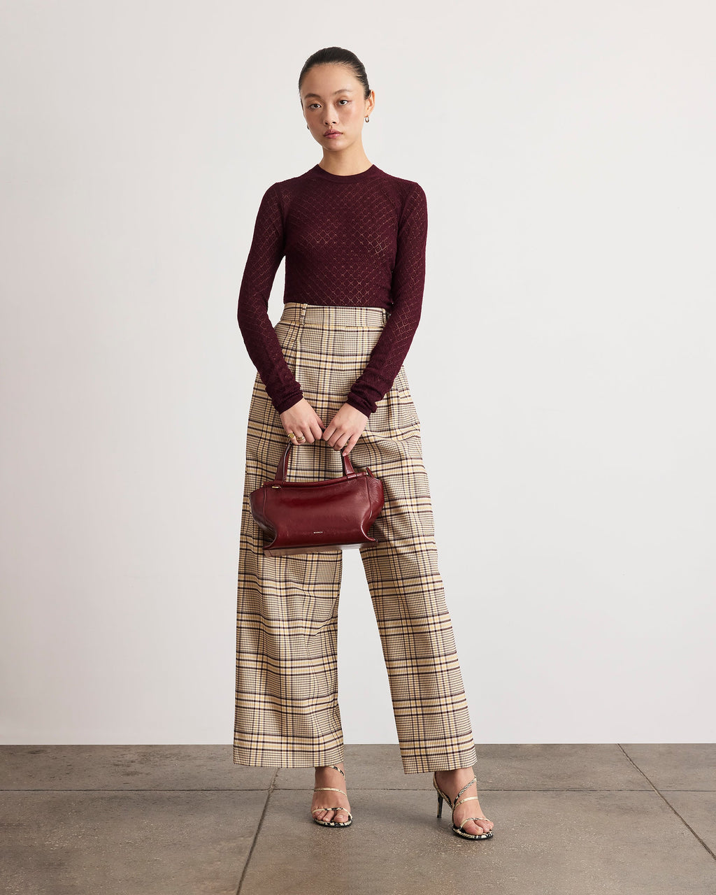 Crew Neck Kayden Knit in Blackberry