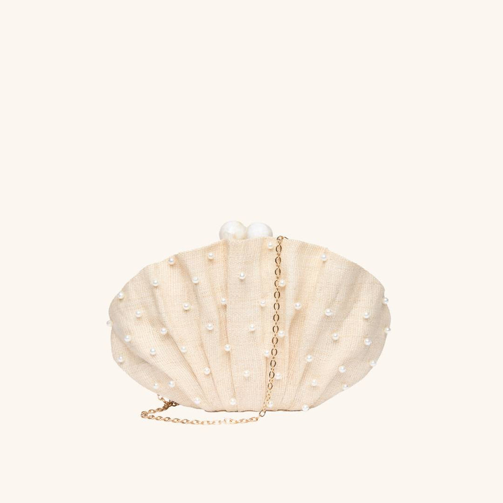 The Origami Scallop Pearl in Sand