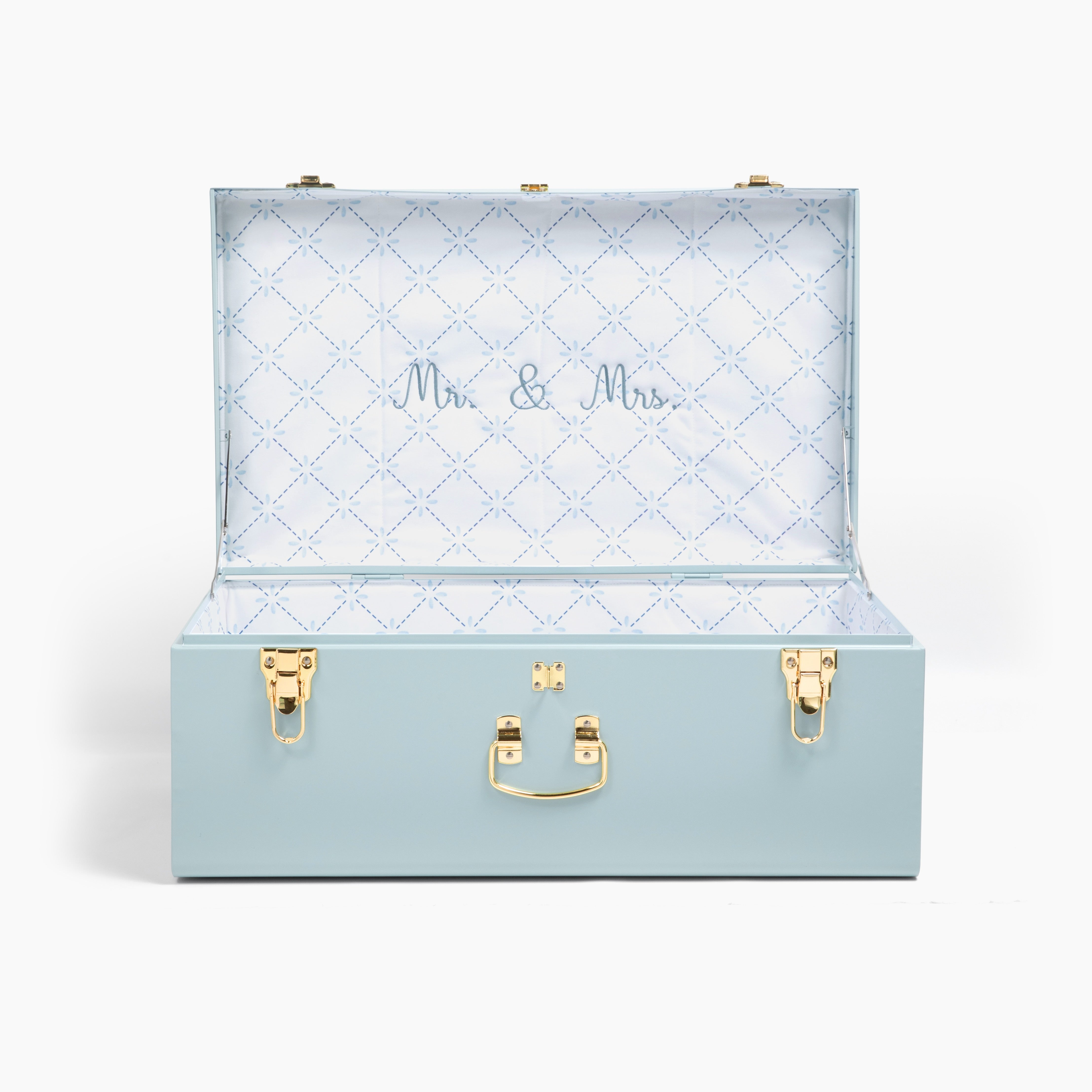 'Mr. & Mrs.' Grand Bridal Trunk