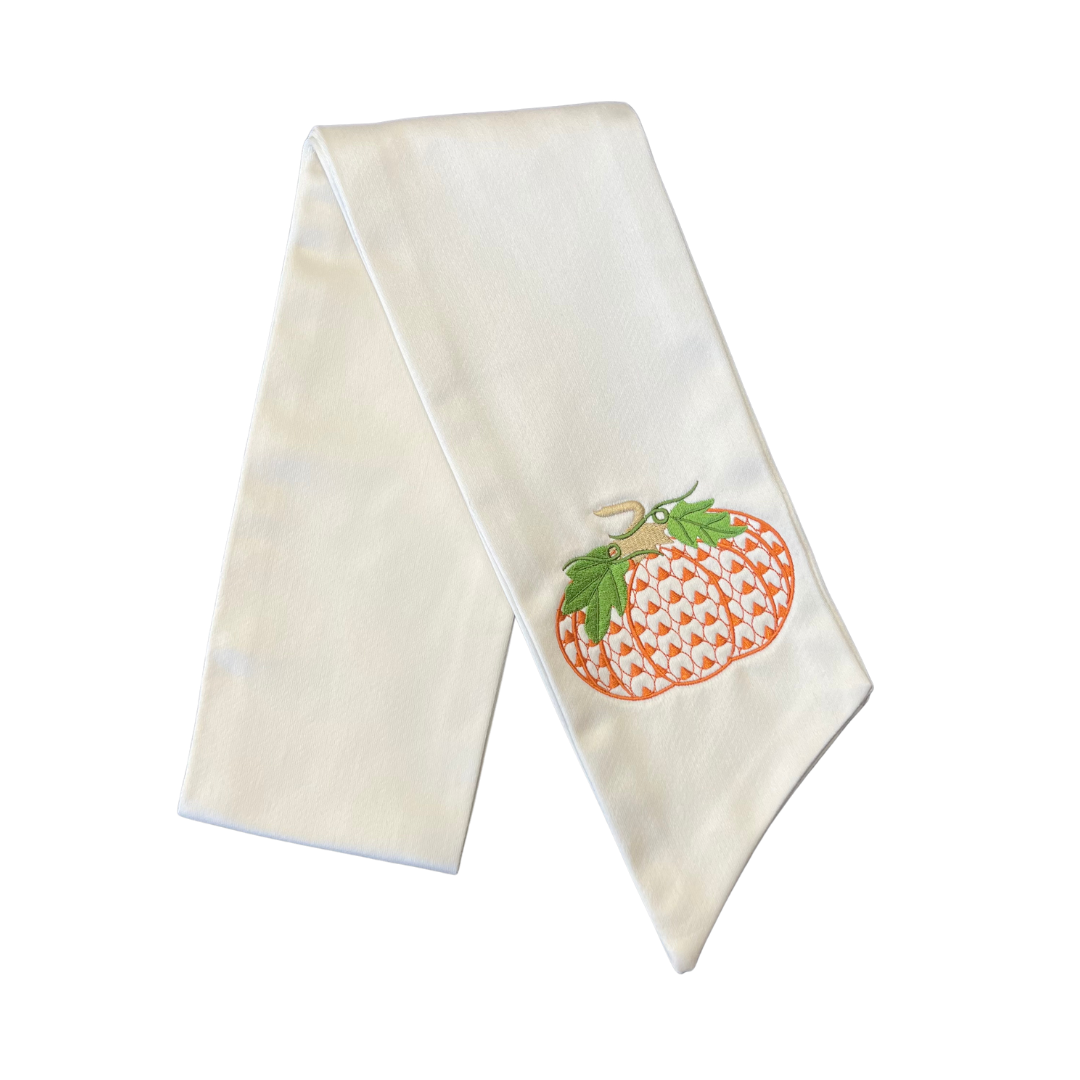 FIG & DOVE Laurel Wreath Sash