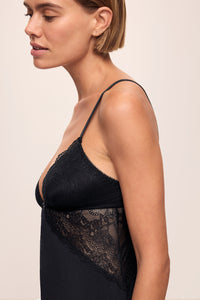 Lara Slip in Black