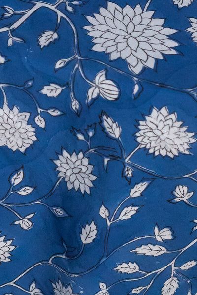 Dahlia Jewel Blue Scallop Napkins, Set of 2