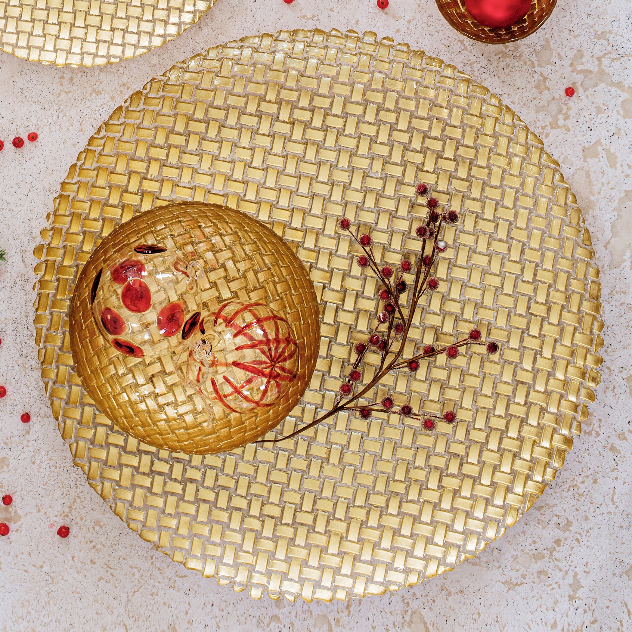 Rufolo Glass Basketweave Large Round Platter in Gold