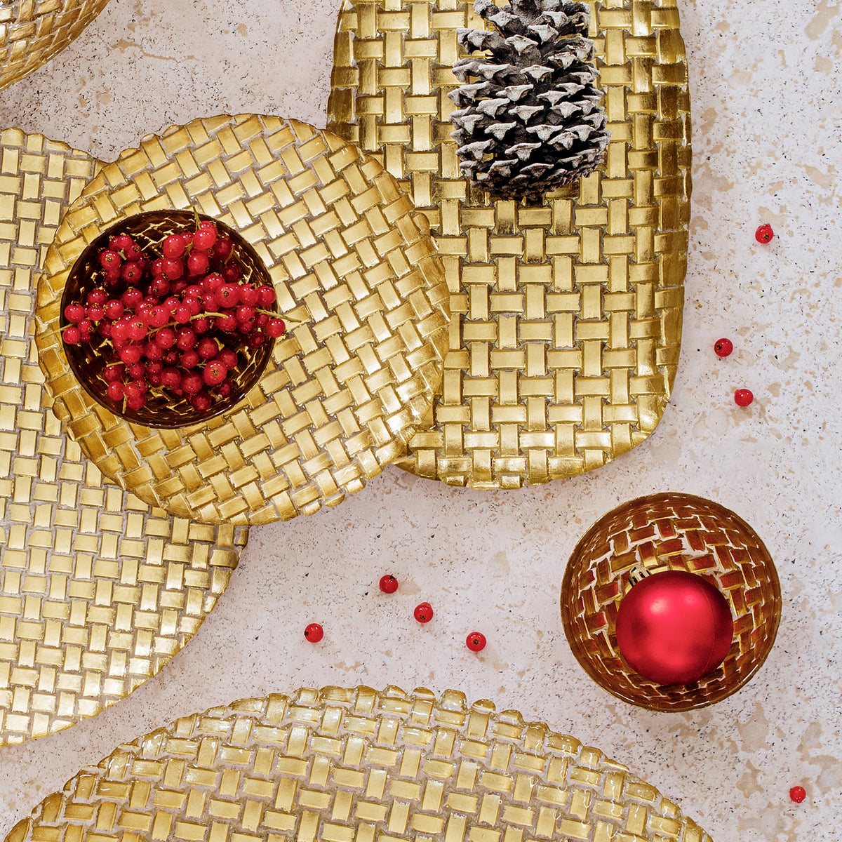 Rufolo Glass Basketweave Dipping Bowl in Gold