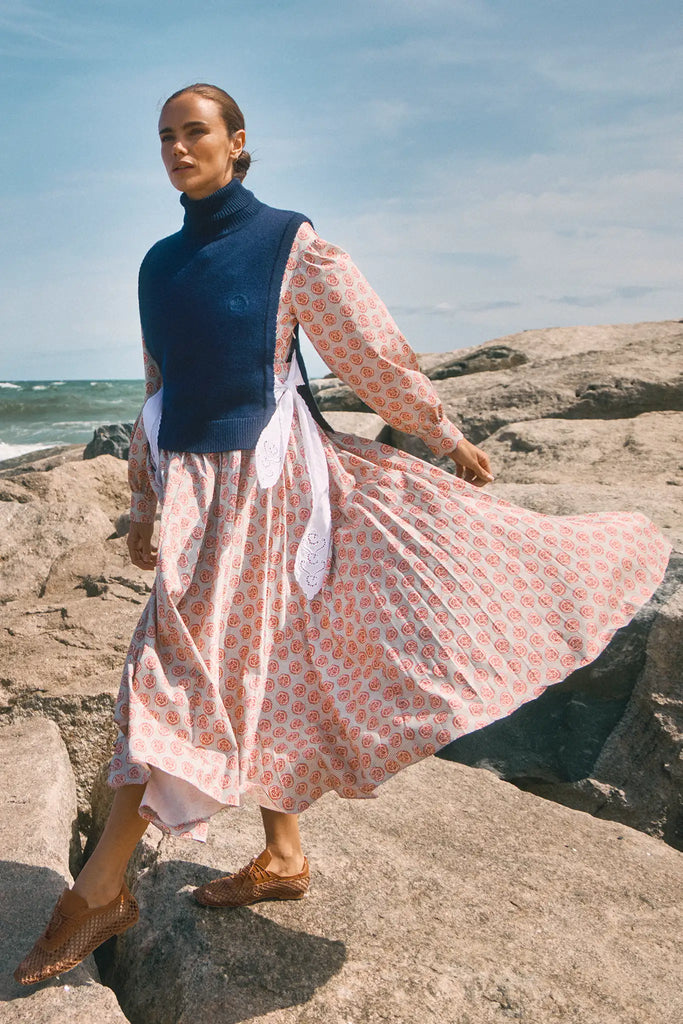 Shirtdress in lightweight cotton sateen with a sunburst circle skirt & voluminous sleeves