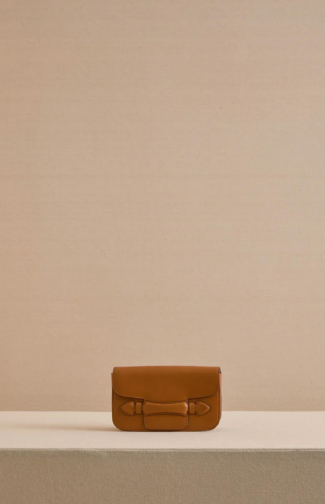 Romy Clutch in Vacchetta Luggage