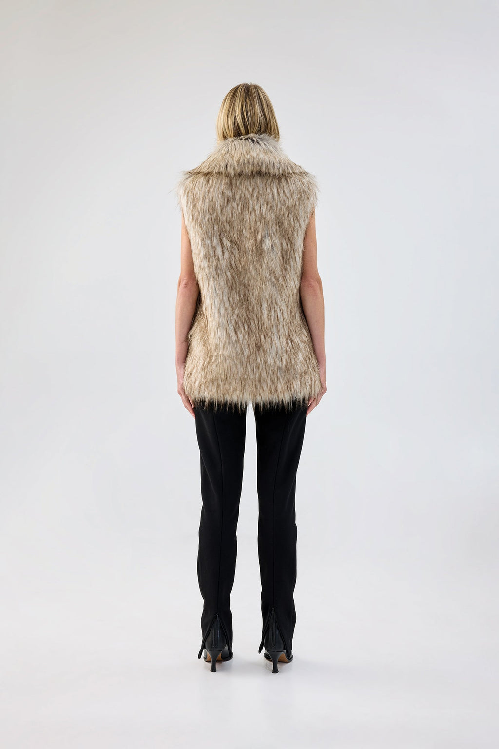 Rubicon Vest in Natural