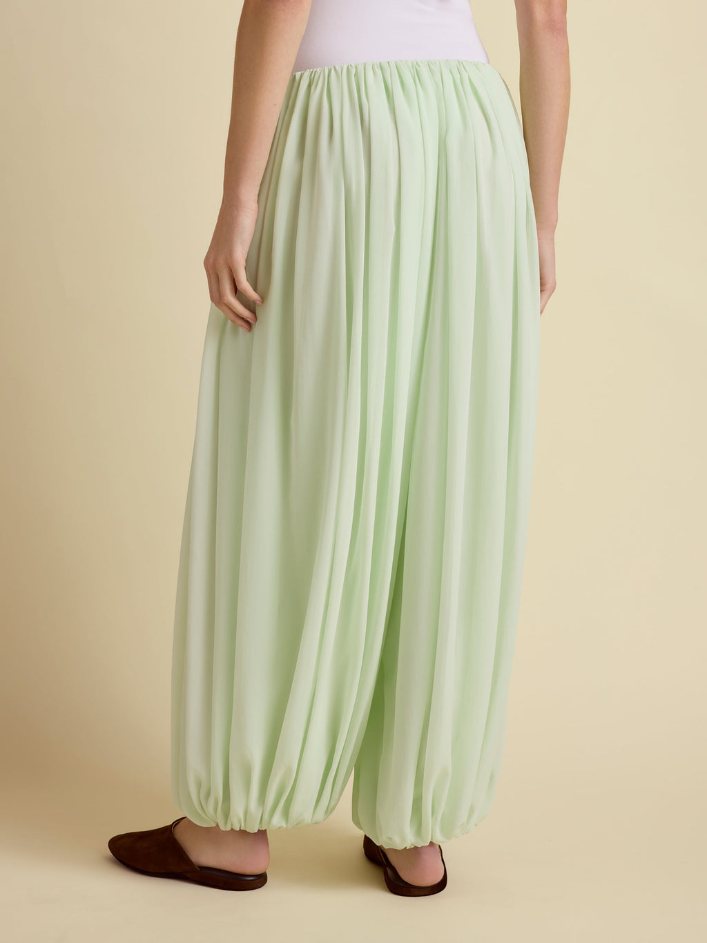 Silk Gathered Cocoon Pant in Hemlock